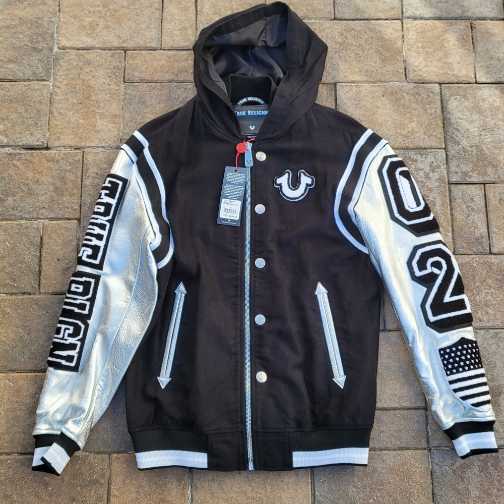 True Religion NWT MSQBB4CB4 Black Hooded Varsity Small RARE